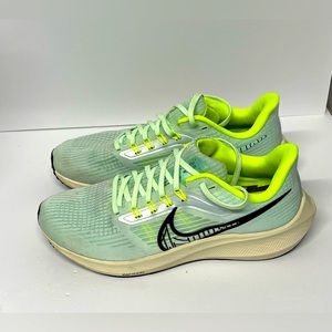 Nike Pegasus 39 “Barely Green” Size 7.5 Men’s